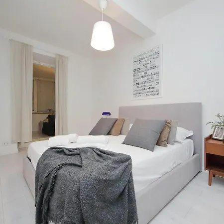 Monti Spacious 2 * Rome