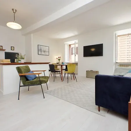 Monti Spacious 2 Apartment