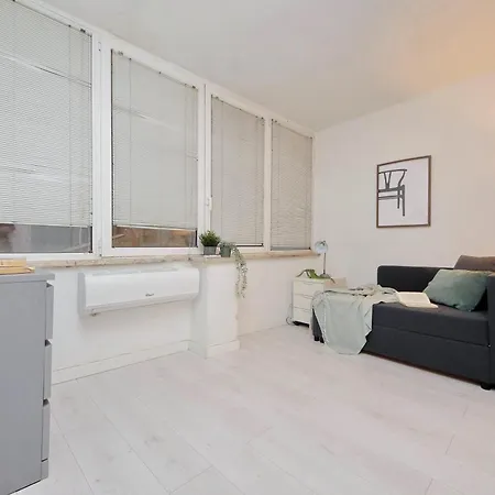 Monti Spacious 2 Rom