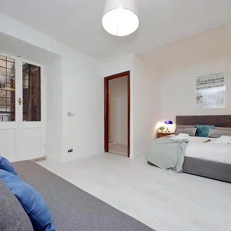 דירה Monti Spacious 2 רומא
